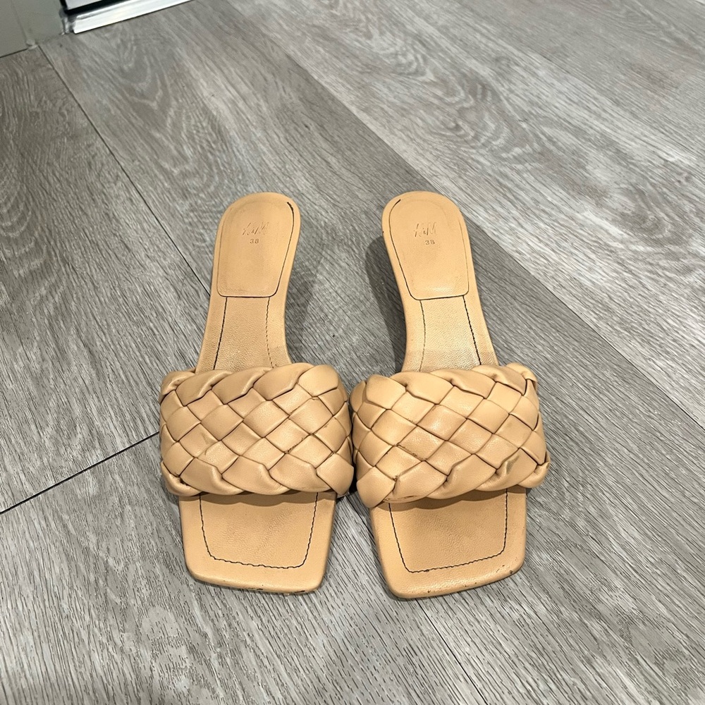 H&M Braided Kitten Heel